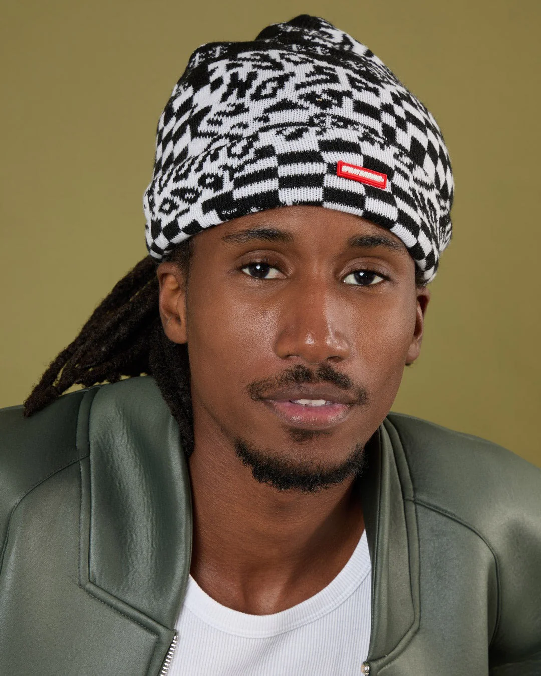 BLACK AND WHITE WARP CHECK BEANIE - Image 4
