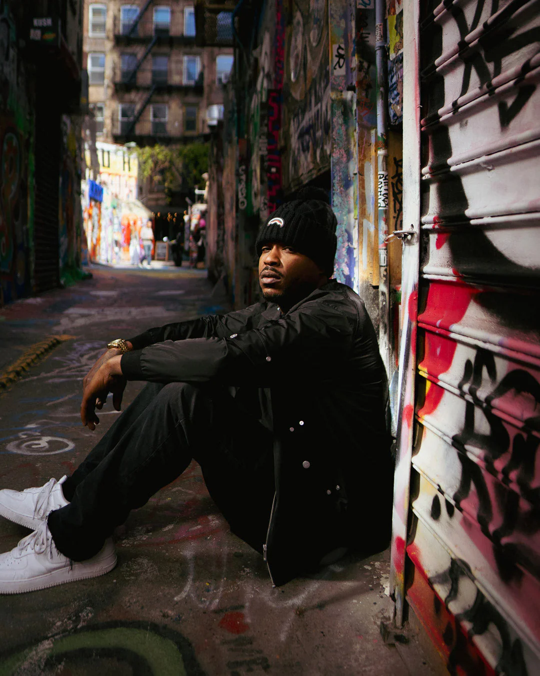 BLACK KNIT PUFF BEANIE - Image 2