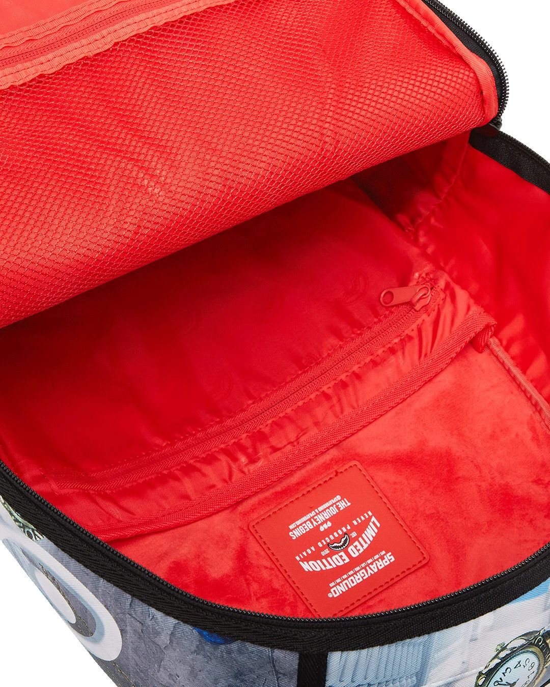 CASINO ROYALE TRIPPY WORLD DLXR BACKPACK - Image 8
