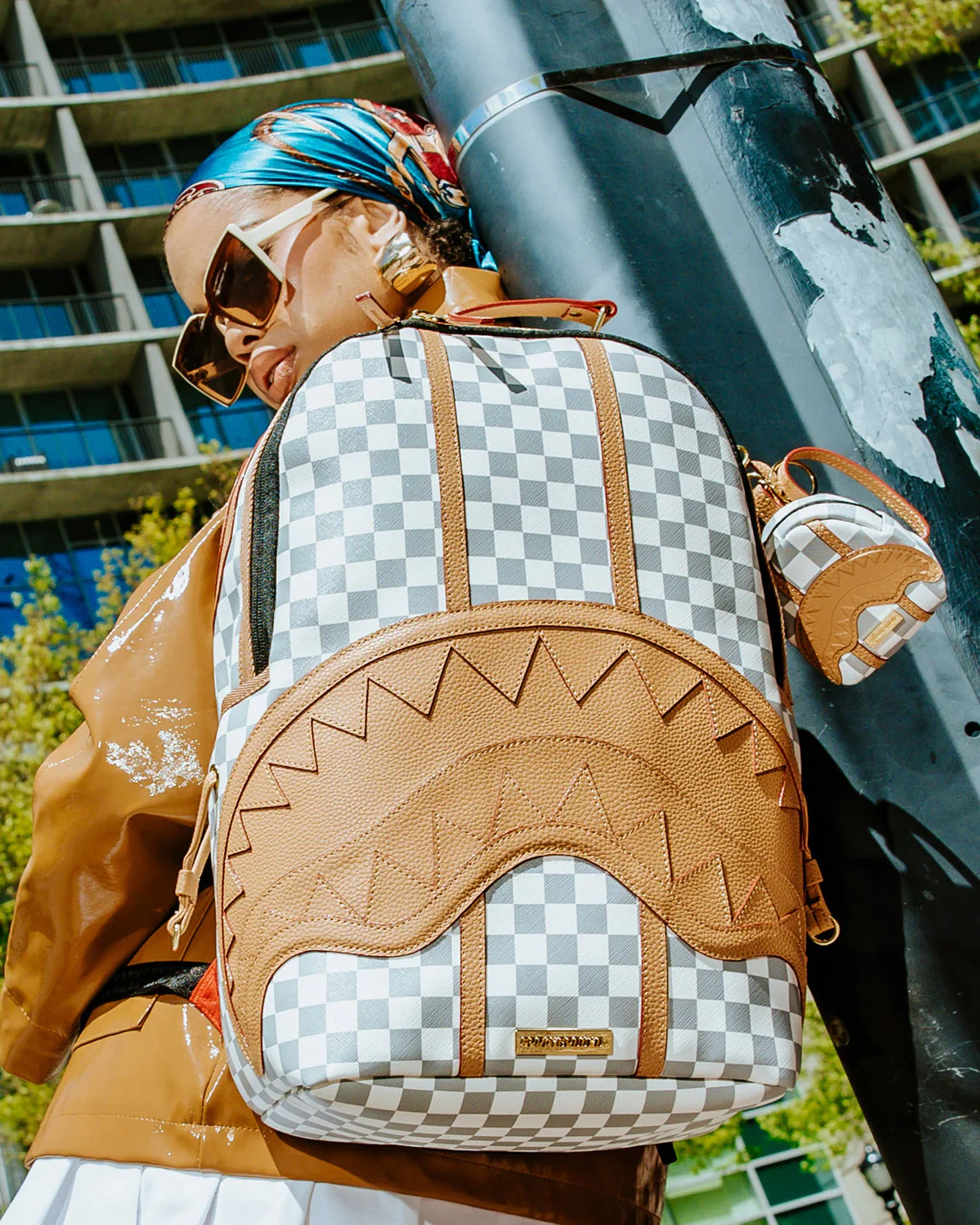 HENNY CREAM KEYCHAIN - Image 2