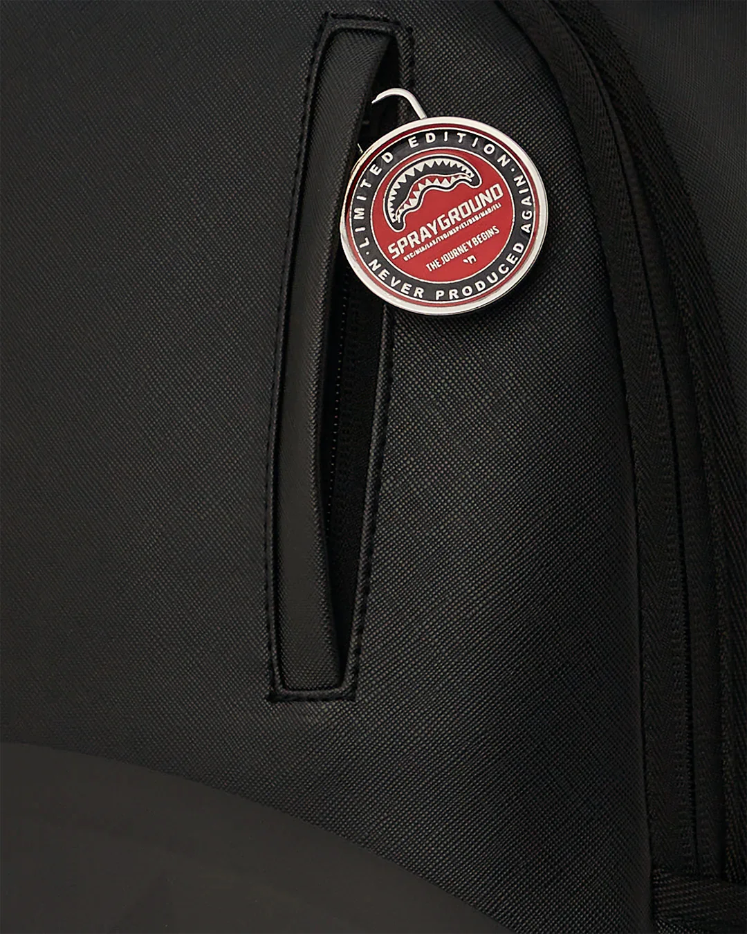 Shark Central Black Out Dlxsv Backpack - Image 13