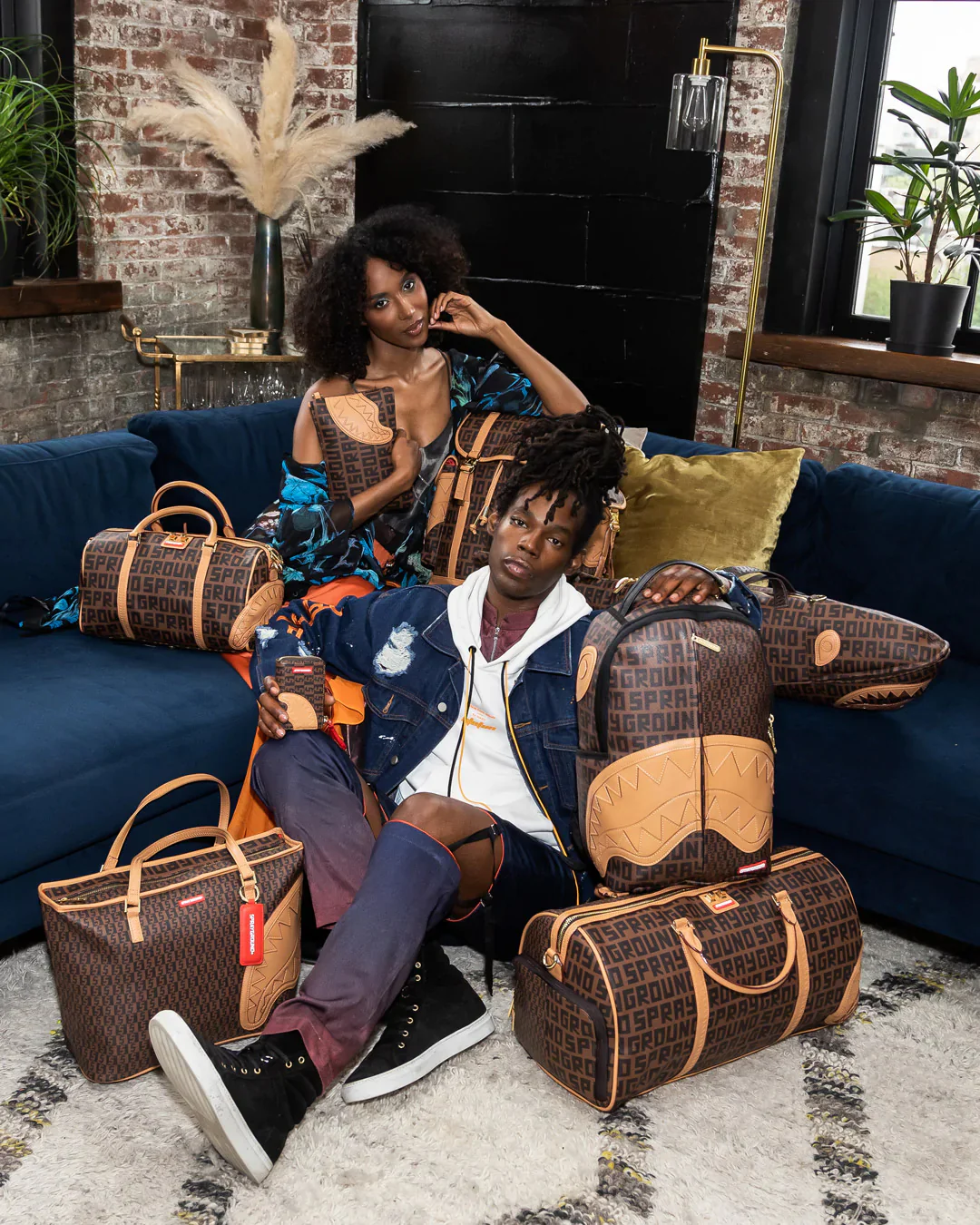 Split Money Henney - Image 11
