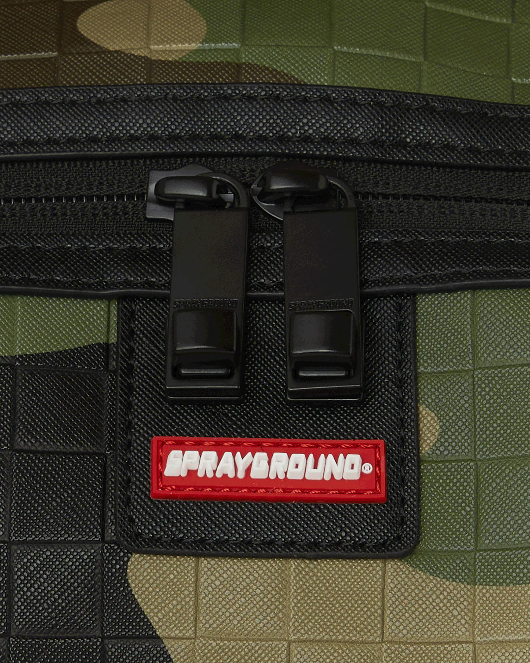 WOODLAND CAMO CHECK CHAIN DUFFLE - Image 6
